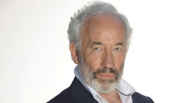 Sonnet 14 by William Shakespeare (read by Simon Callow) смотреть онлайн