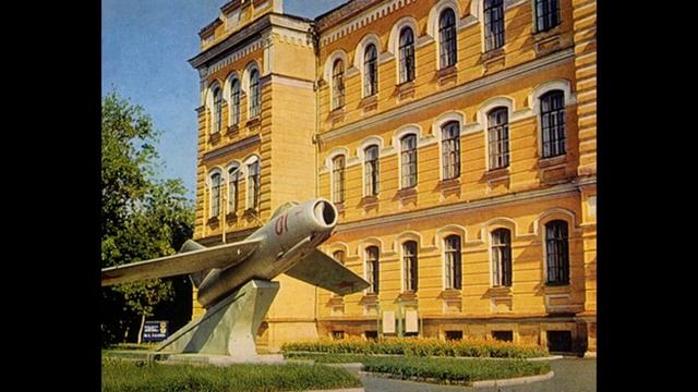 Мультимедийная презентация «Человек открывает Вселенную» смотреть онлайн