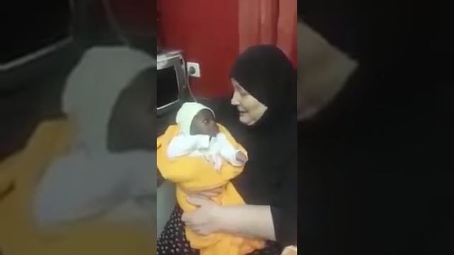 шок Чеченка родила негра!!