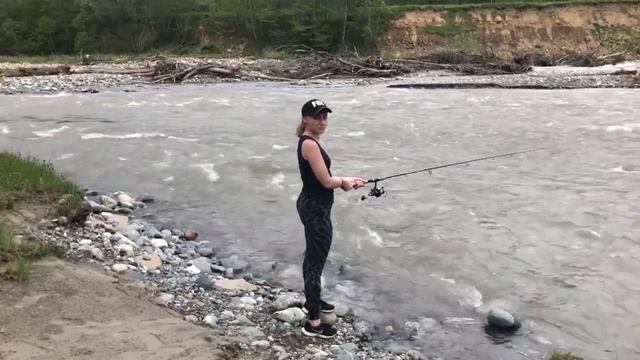 АРХЫЗ - Первая рыбалка на горной реке смотреть онлайн