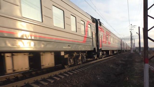 Электровоз ЭП2К-401 с пассажирским поездом №47 Москва - Балаково смотреть онлайн