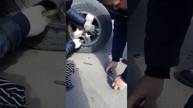 Как снимать секретки с колёс за 2 мин смотреть онлайн