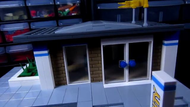 Cyberpunk Car Dealership MOC | Building Tanwal смотреть онлайн