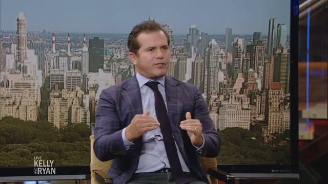 John Leguizamo Talks About Life at Home in Quarantine смотреть онлайн