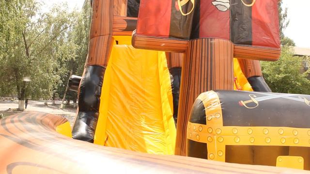 Заказать батут-горку "Пиратский корабль" 2 (zakazbatutov.ru) смотреть онлайн