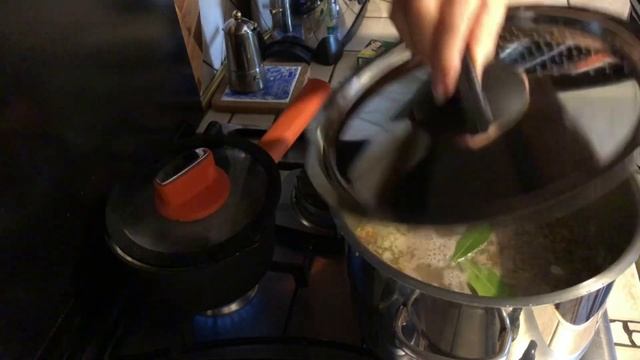 Готовим вкусный суп из бобовых. смотреть онлайн