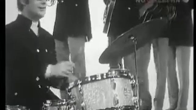 Поющие гитары Песенка велосипедистов смотреть онлайн