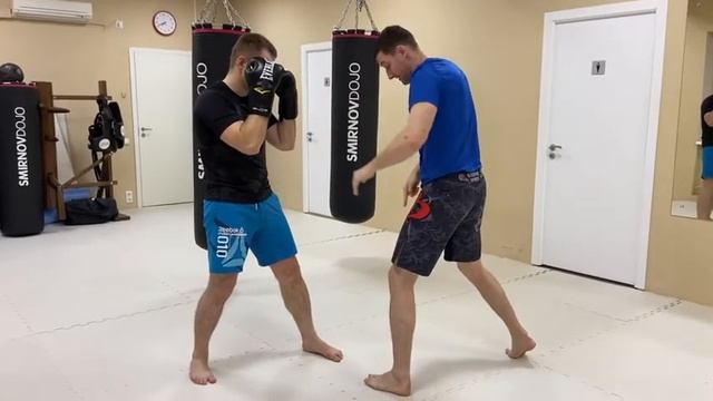 Тренировка по боксу в боксерском клубе BOXINGFIT смотреть онлайн