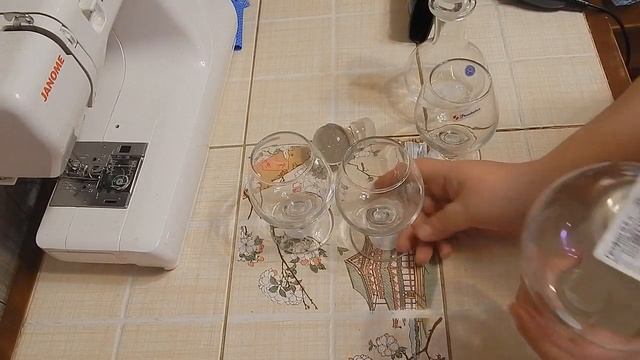 Как легко и без следа удалить этикетку со стекла. смотреть онлайн