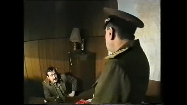 Городок. Почему в шапке? смотреть онлайн