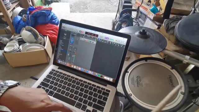 How To Connect Electronic Drumset To GarageBand And Logic Pro Roland Vdrums