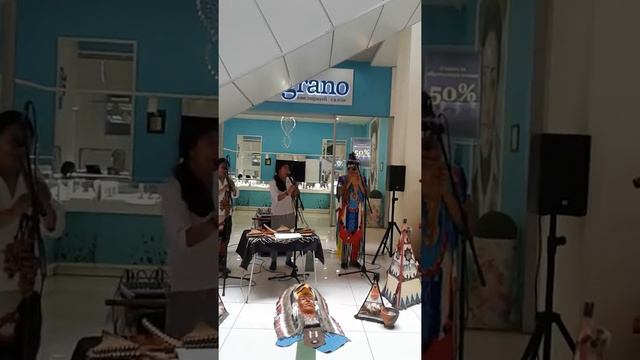 Музыканты из Эквадора.