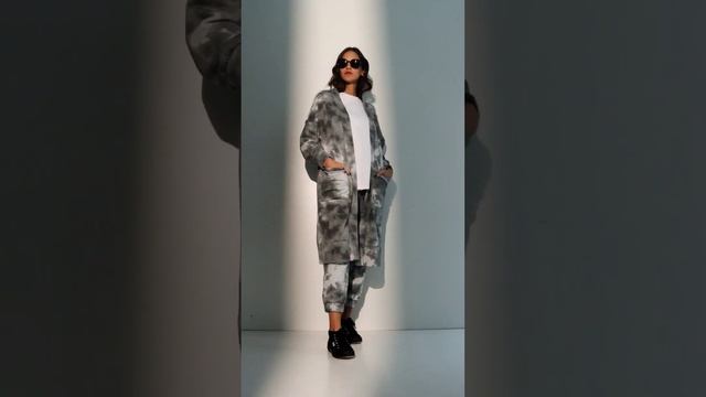 #moda #look #basicos #ensimisma #saco #remeron #jogger #zapas #batik смотреть онлайн