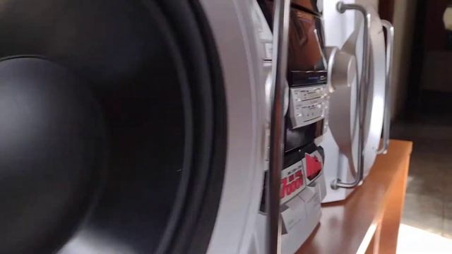 Raro Som Sharp CD-C7000 Bass music 7000w PMPO - 500W RMS смотреть онлайн