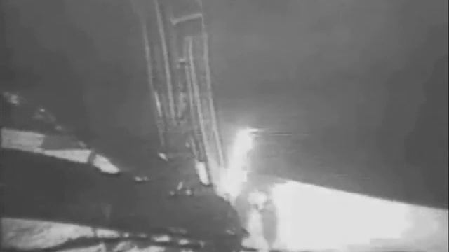 Neil Armstrong died at 82. A Tribute Video! смотреть онлайн
