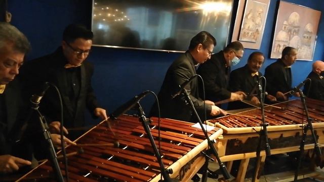 TENNIS CLUB #marimba Chapinlandia #guatemala смотреть онлайн