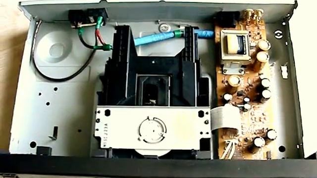 Technics CD Player SL-PG470A - tuning.MPG смотреть онлайн