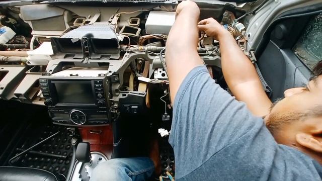 Toyota Premio.Staring motor reappearing. смотреть онлайн
