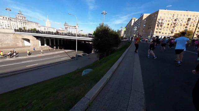 Беговая экскурсия по маршруту 10 км Московского марафона 2023! смотреть онлайн