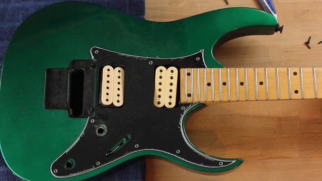 Ibanez Guitars RG270 Pick Guard Install смотреть онлайн