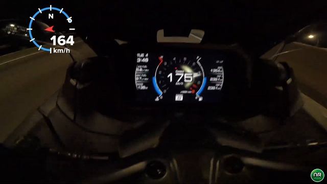 Yamaha TMAX 560 2022 Malaysia | KECERAHAN LAMPU & TOP SPEED | GPS смотреть онлайн