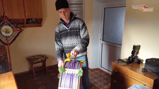 Гагаузский музыкальный инструмент смастерил житель Кириет-Лунги смотреть онлайн