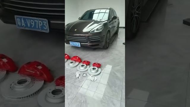 big brake kit.Porsche Cayenne front wheel upgrade 10 pistons, rear wheel upgrade 4 pistons смотреть онлайн