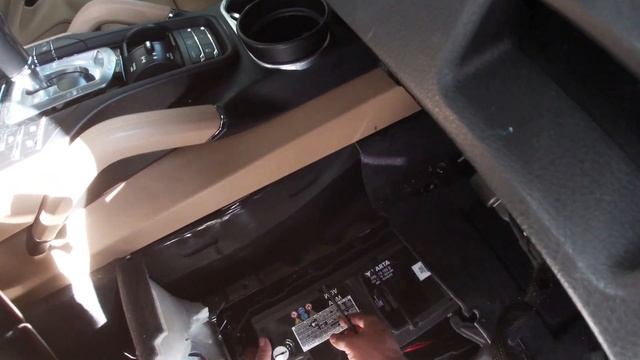 COMO REEMPLAZAR BATERIA, PORSCHE CAYENNE 2017 ( música sin derecho de autor) смотреть онлайн