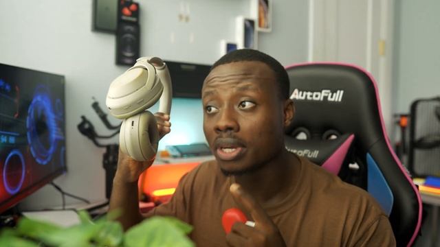 Apple AirPods Pro vs Beats Studio Buds| is the AirPods pro worth the extra $100? смотреть онлайн