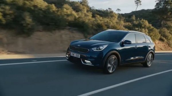 Kia NIRO 2017 гибридный кроссовер.