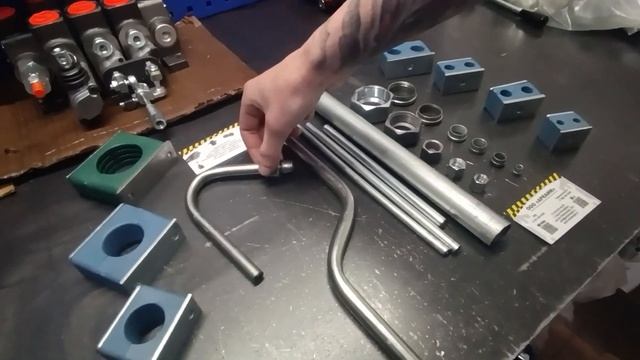 Стальные гидравлические оцинкованные бесшовные трубы, а также крепления и фитинги. Европа и Азия смотреть онлайн