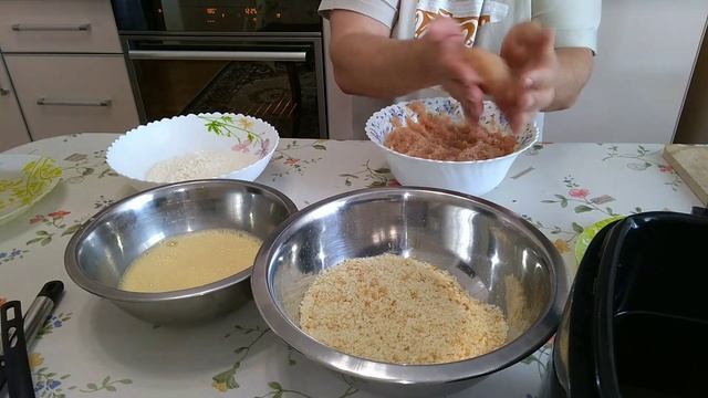 Котлеты по Киевски из фарша. смотреть онлайн