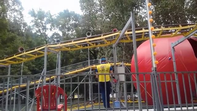 Наши дети катаются 😀 смотреть онлайн