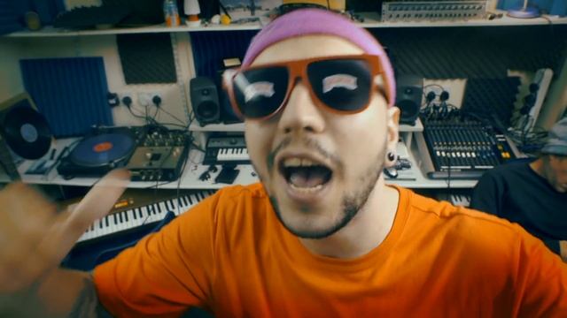 Magnolia Remix | Lunar C смотреть онлайн