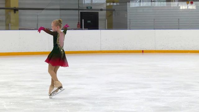 🏆 Впервые во взрослом разряде в день рождения. Чемпионат области фигурное катание. Ямное. 14.10.202 смотреть онлайн