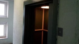 Сломался лифт. Крипота.