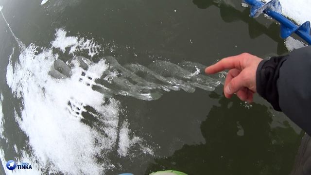 ЩУКА НА ЖЕРЛИЦЫ. Окунь, плотва на мормышку. Ловля на безмотылку. смотреть онлайн
