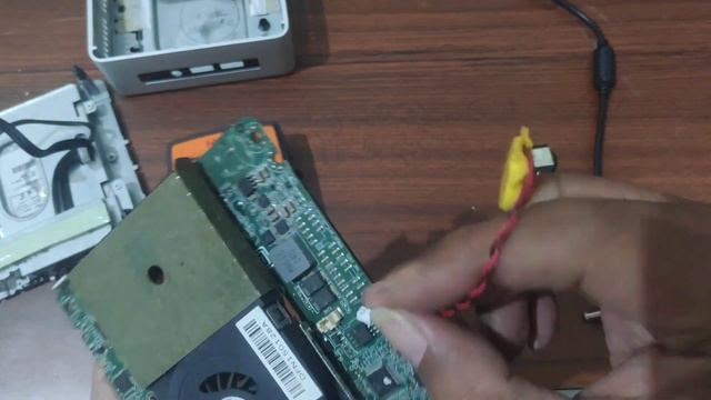 Mini PC | Intel Nuc5i5RYH Mati Total