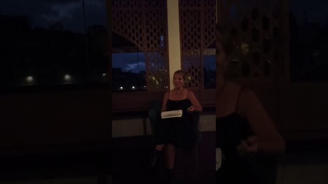 Вдохновляющие стихи. Читает Инга Лазарева. Поэтический вечер на Бали 21.07.2023 смотреть онлайн