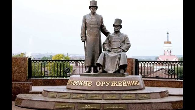 На улице Ленина, у Собора Александра Невского, установлен остановочный павильон смотреть онлайн