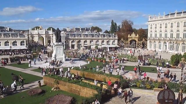 Nancy, La Place Stanislas pendant le jardin éphémère 2014 by Lionel Ley смотреть онлайн
