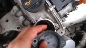 Заливаем масло не в заливную горловину. VW Polo Sedan