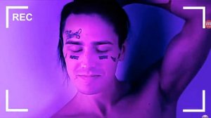 ОЛЕЖЕ как снимали :девочка с карэ,причем здесь Face???