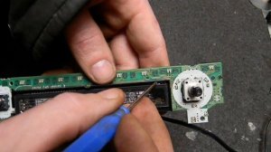 Магнитола KENWOOD  не светится дисплей.