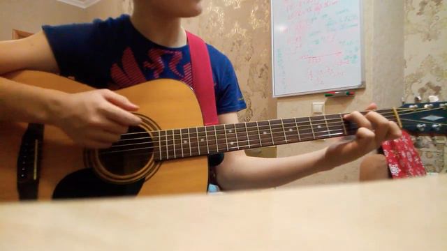 Играю песню Виктора Цоя на гитаре смотреть онлайн