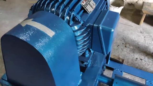 Шнековый пресс для брикетов из угля ,навоза, опилок, соломы смотреть онлайн