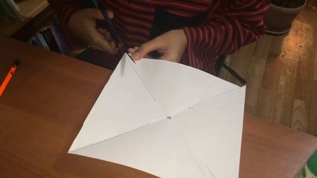 Делаем пропеллер из бумаги смотреть онлайн