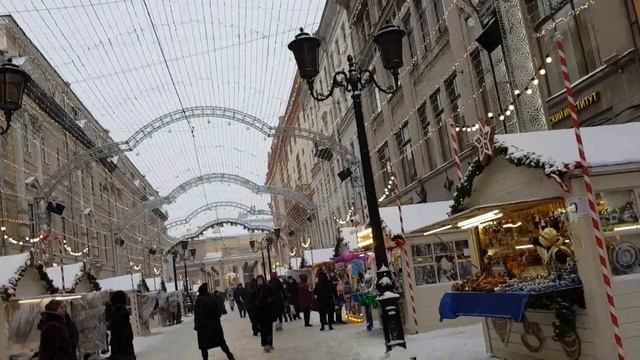 Чем торгуют на Рождественско ярмарке? смотреть онлайн