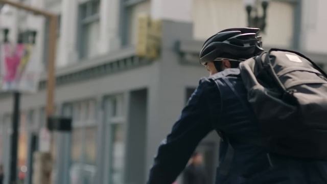 Introducing Levi’s® Commuter Trucker Jacket with Jacquard by Google смотреть онлайн