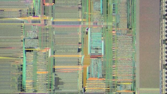 This Laptop Could Literally Save Your Life | Nostalgia Nerd смотреть онлайн